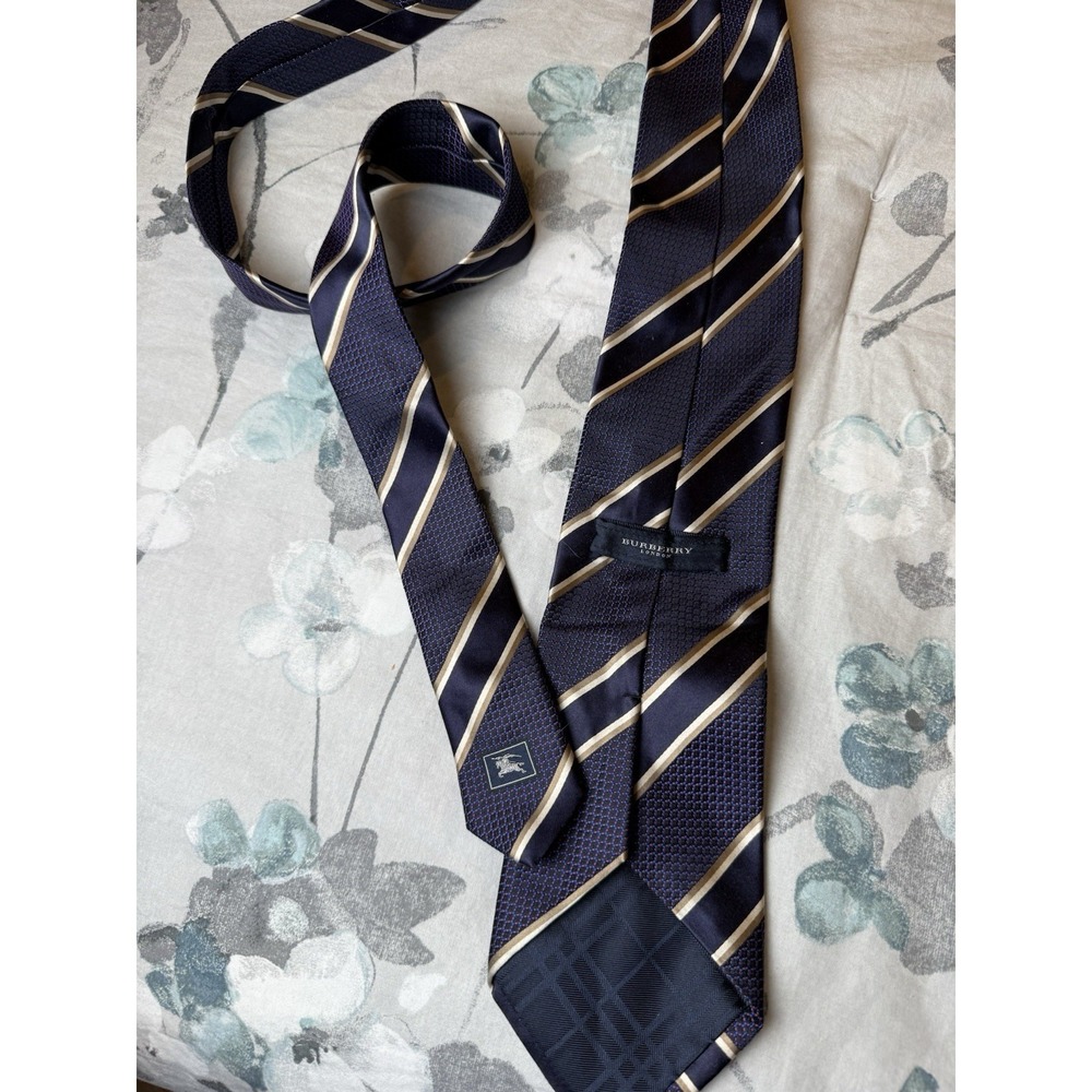 Burberry London 100% Silk Tie Mens Burgundy Blue Striped Regimental Made Italy - Picture 5 of 11